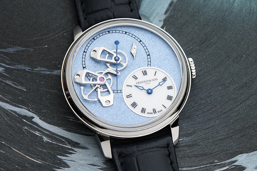 DSTB 42 Platinum Ascot Blue Edition DSTB 42 Platinum Ascot Blue Edition