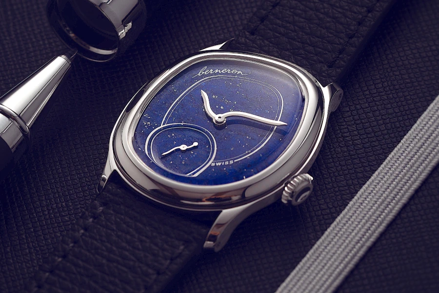 Stein-Zifferblatt Lapis Lazuli aus Afghanistan Stein-Zifferblatt Lapis Lazuli aus Afghanistan