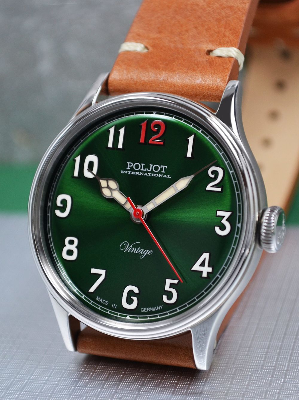 Wie in alten Zeiten: Retro Classic Uhr von Poljot-International